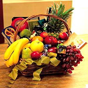 Cedar Knolls Florist | Condolence Basket 