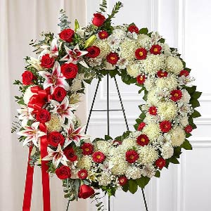 Dangler Funeral Home | Red Rose Wreath